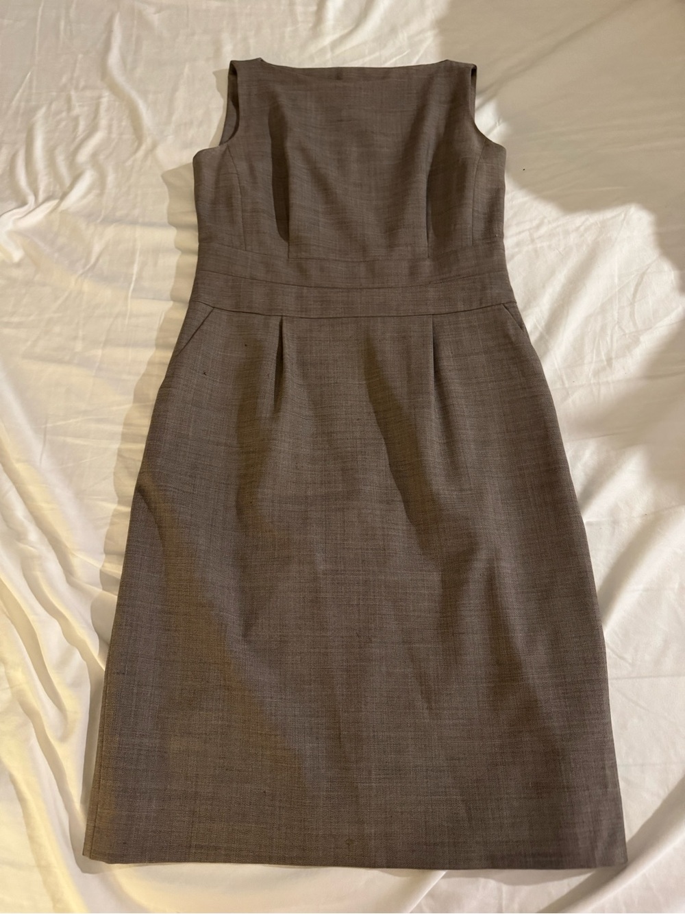 Banana Republic Wool Stretch Sheath Dress Taupe Gray Sleeveless Size 4